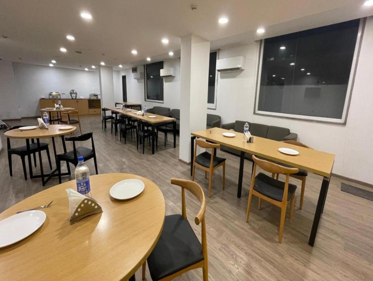 Akshay Hotel Gurgaon