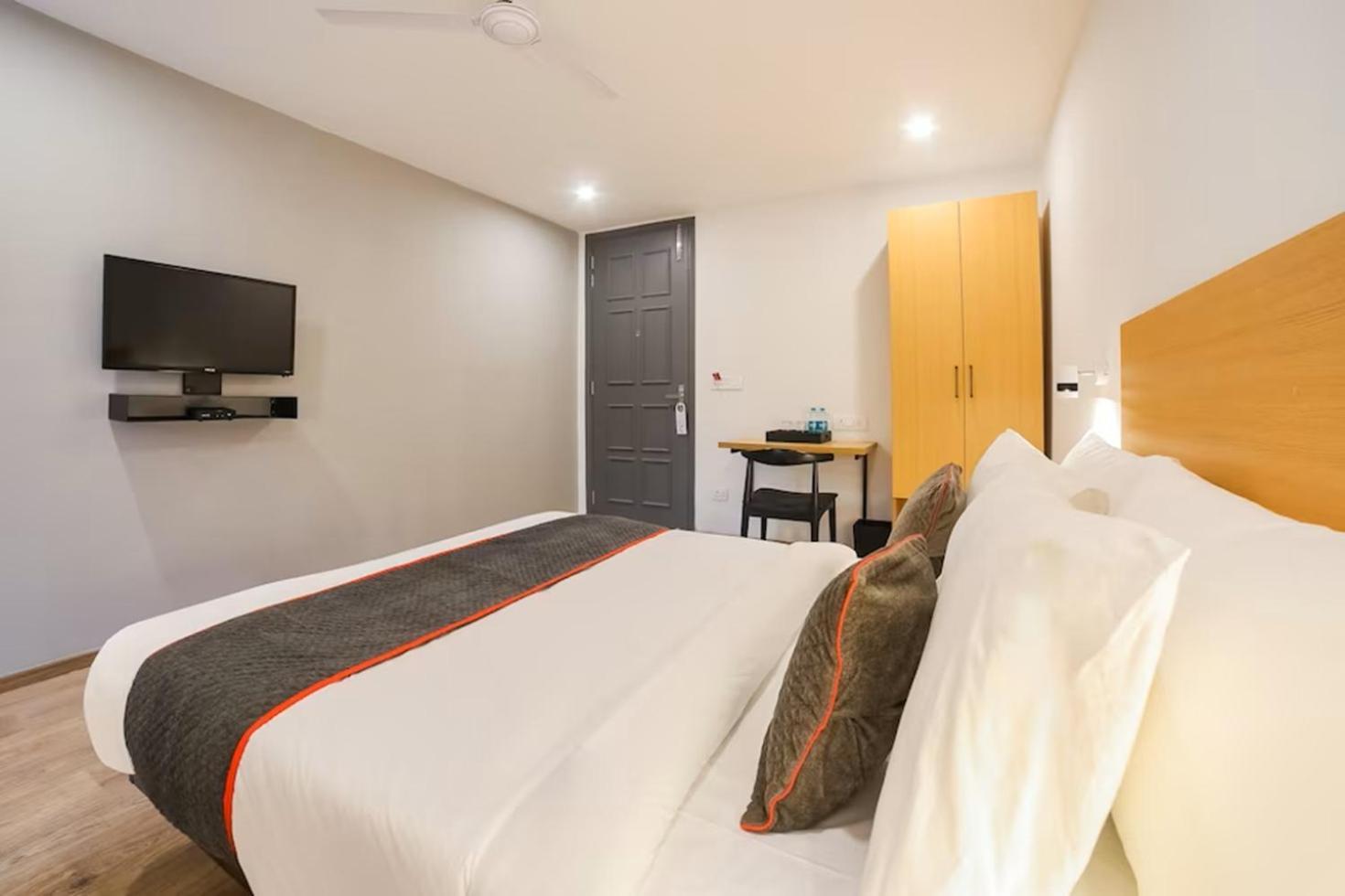 Akshay Hotel 2*