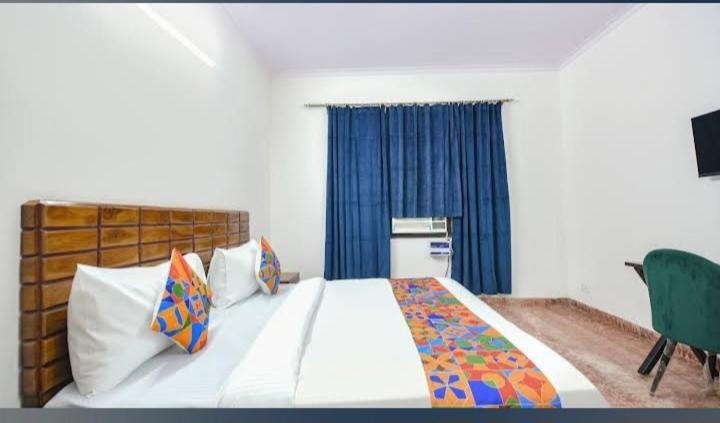 Guest house 2bhk Party Space