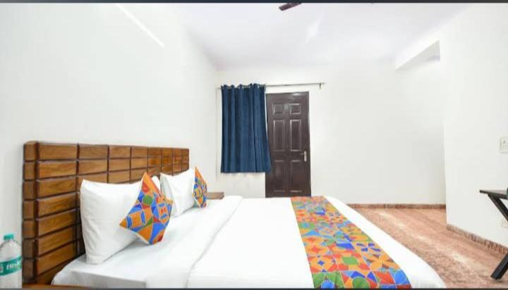 2bhk Party Space * Gurgaon