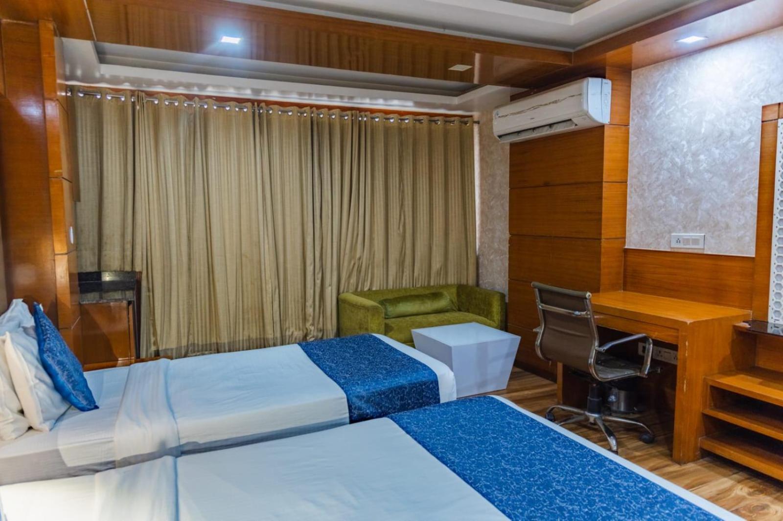 Platinum Palace Medanta Medicity