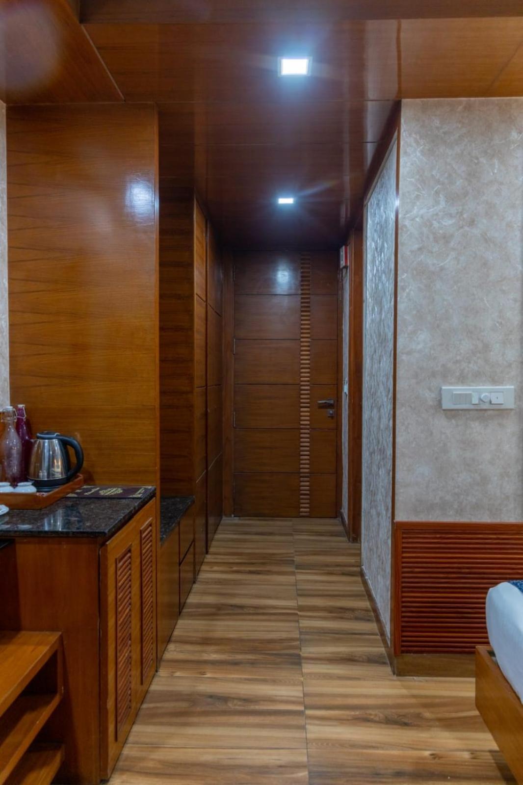 Platinum Palace Medanta Medicity Gurgaon