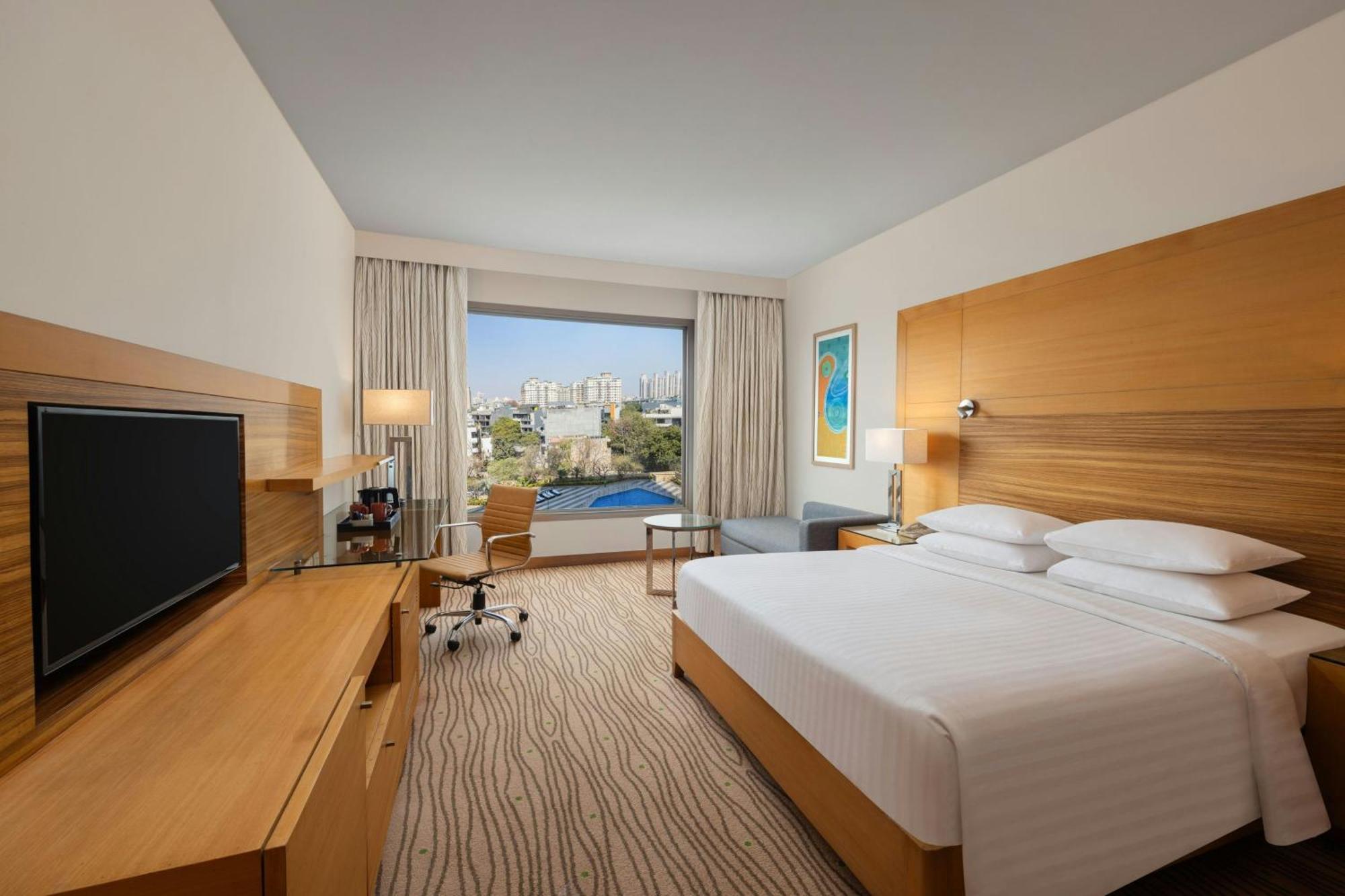 Hotel Courtyard By Marriott Gurugram Downtown Gurgaon