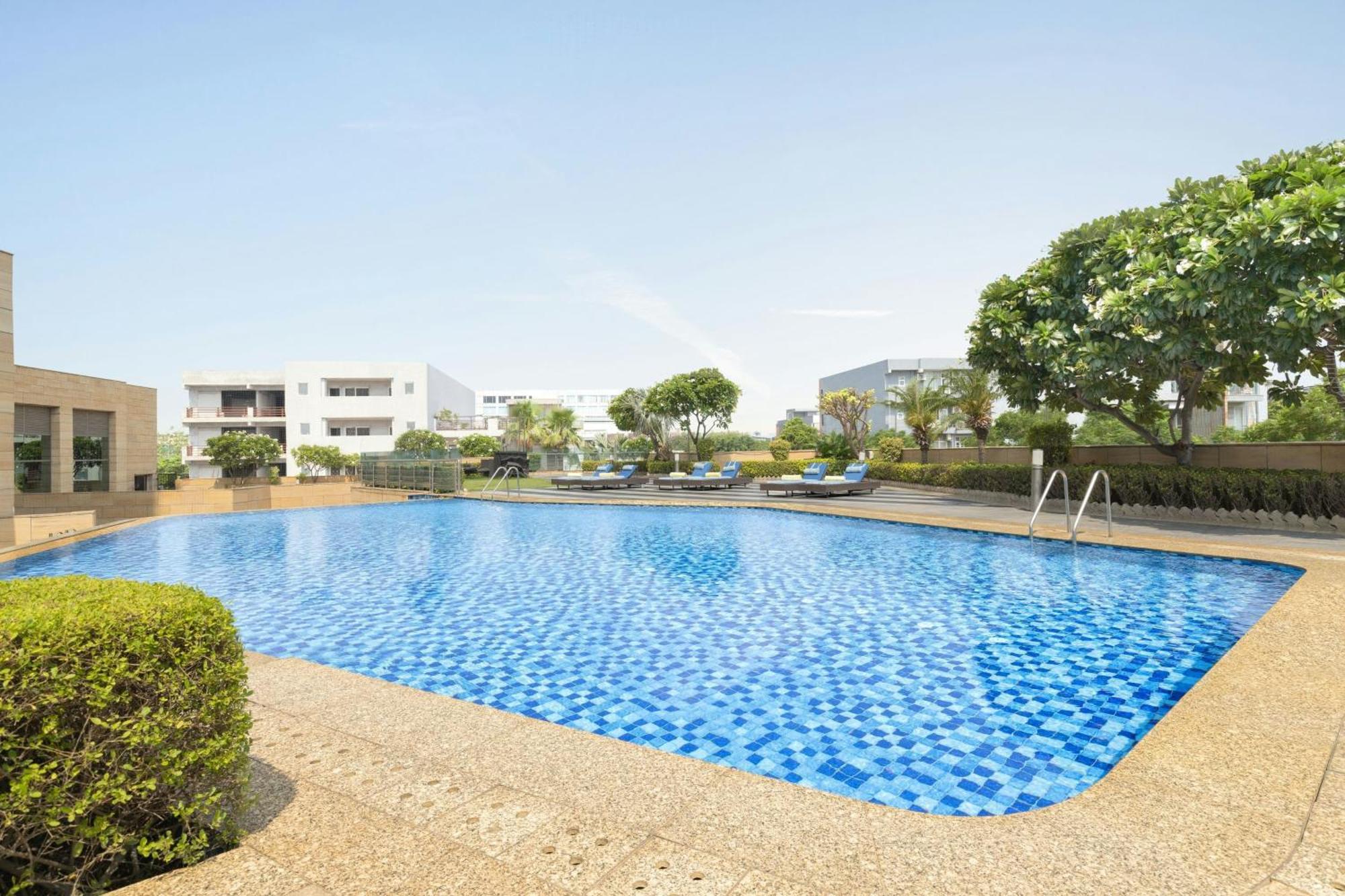 Courtyard By Marriott Gurugram Downtown Gurgaon