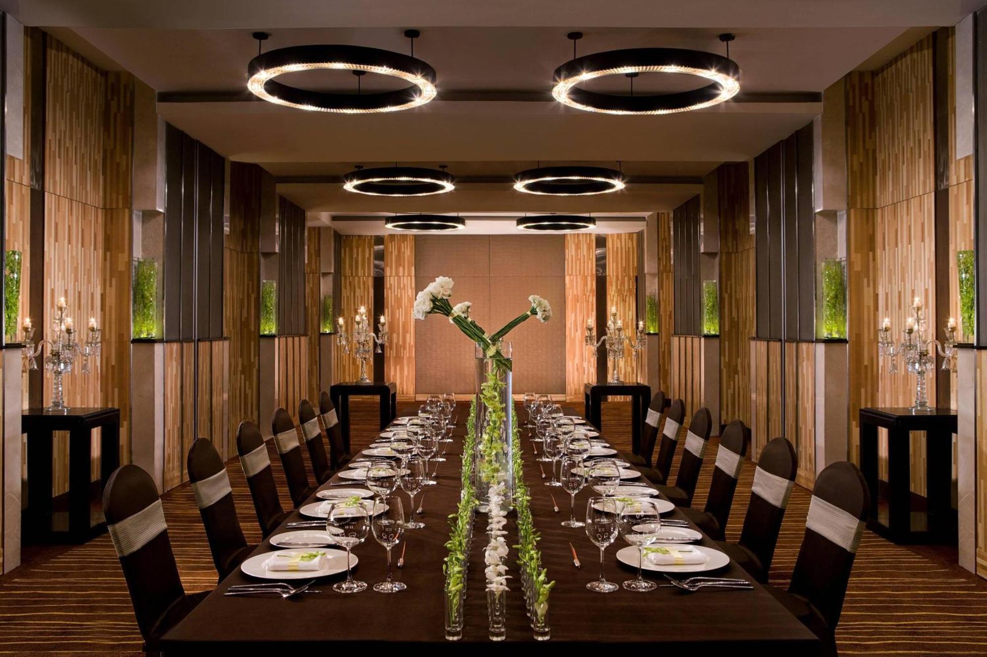 Courtyard By Marriott Gurugram Downtown 5* Gurgaon