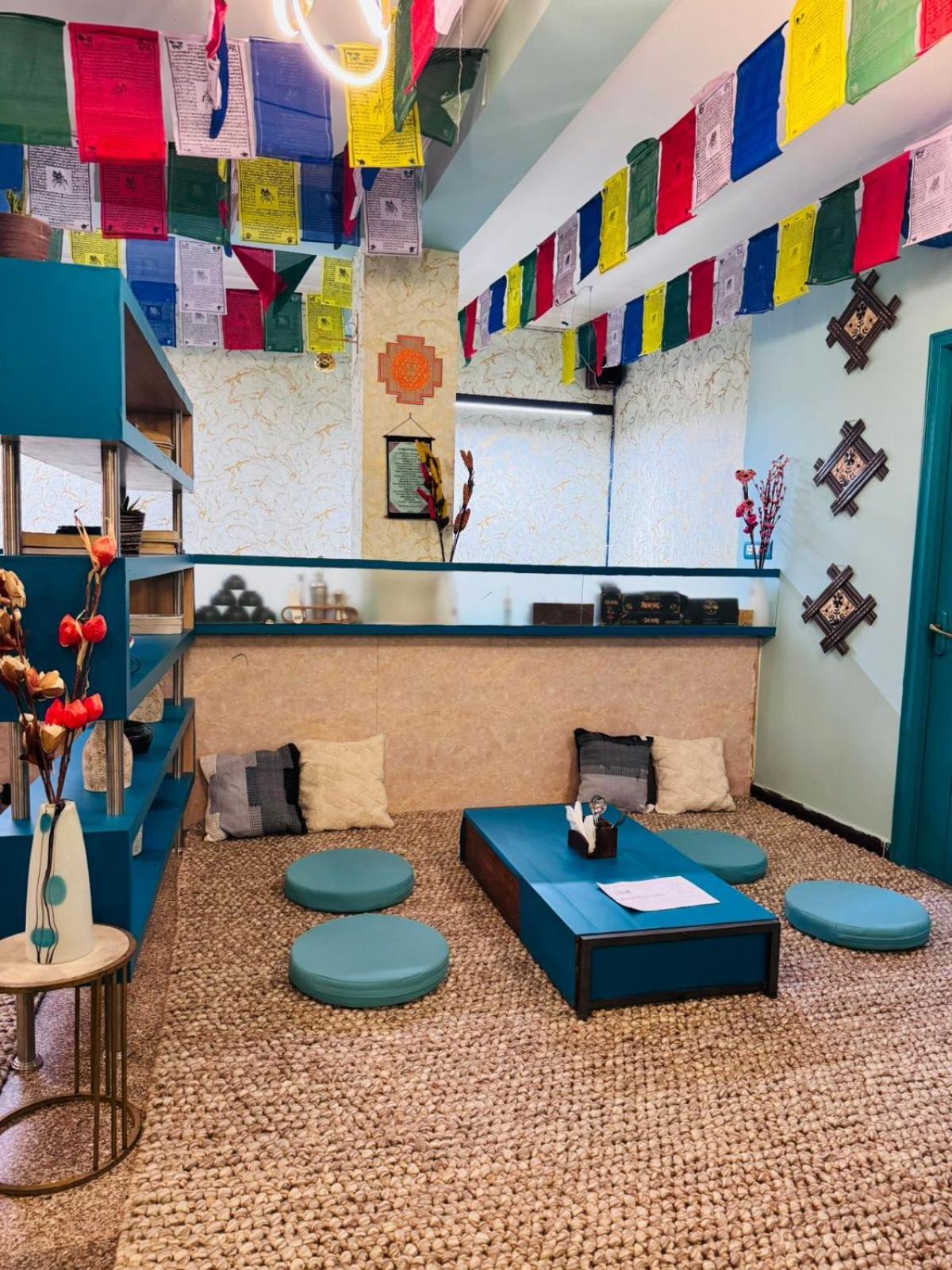 Blue Moon Residency & Restaurant Hotel Gurgaon