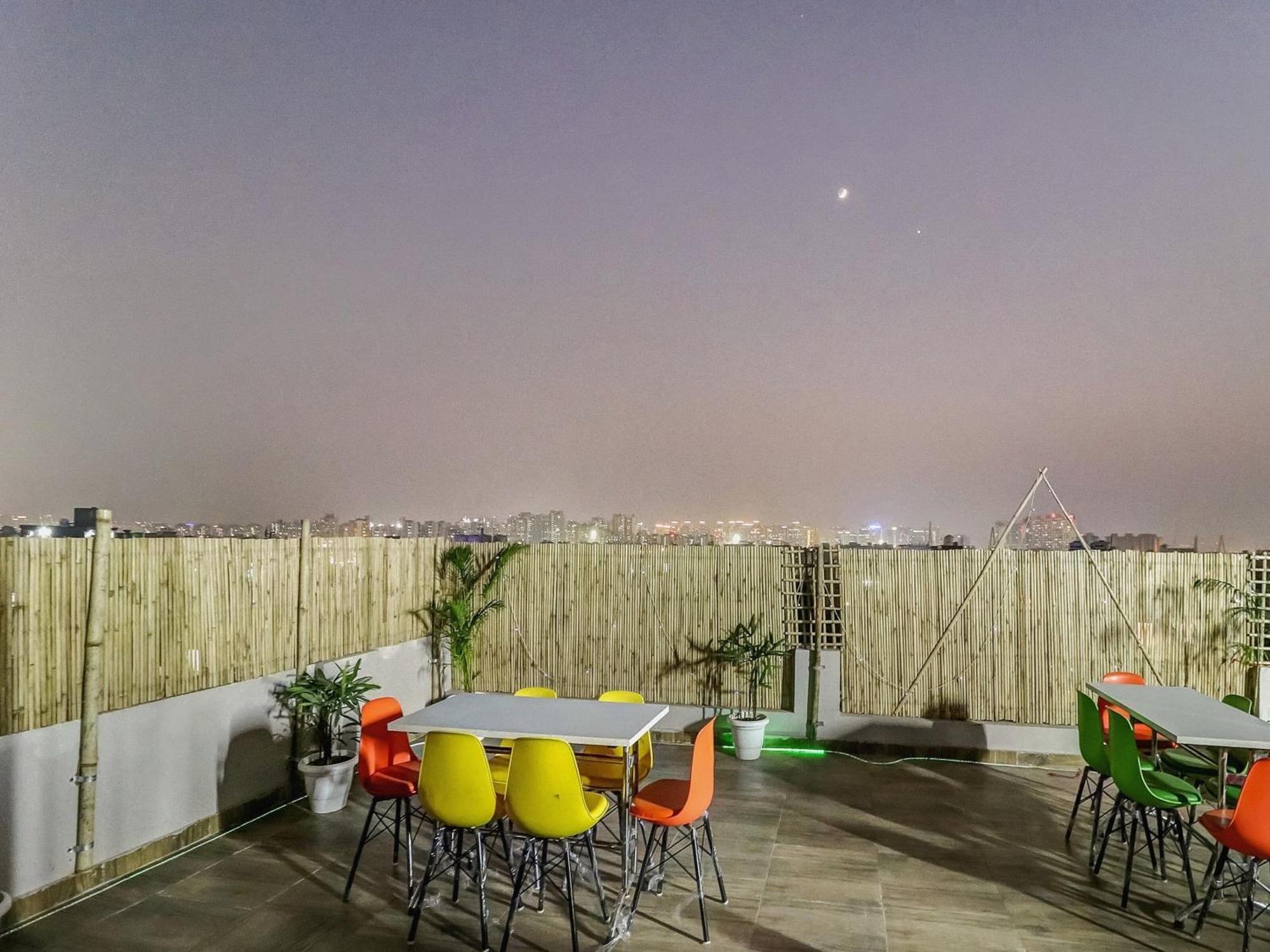 Townhouse Skylight Near Medanta Hospital 3* Gurgaon