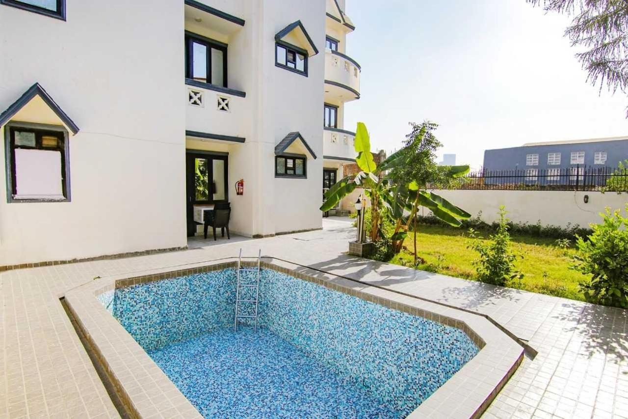 Hotel Viraj Gurgaon