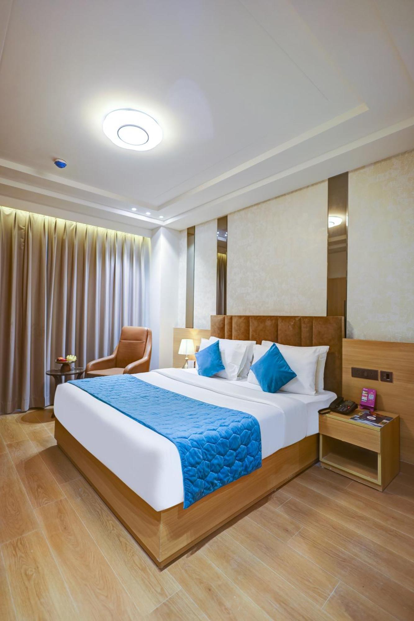91 Huda Premier Hotel 4*