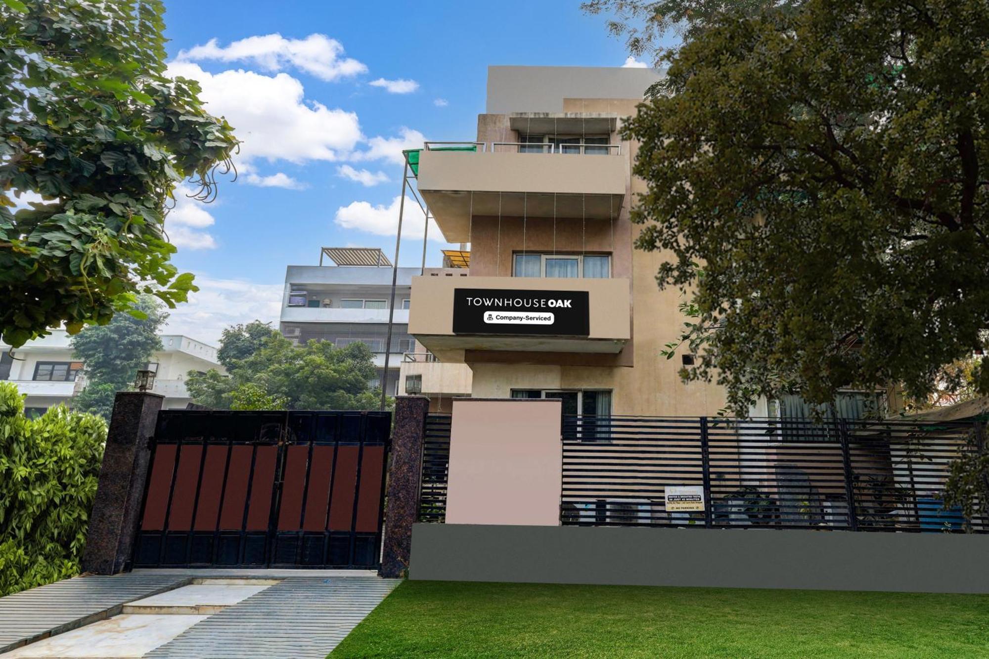 Hotel Super Townhouse Oak Sector 25 Gurgaon