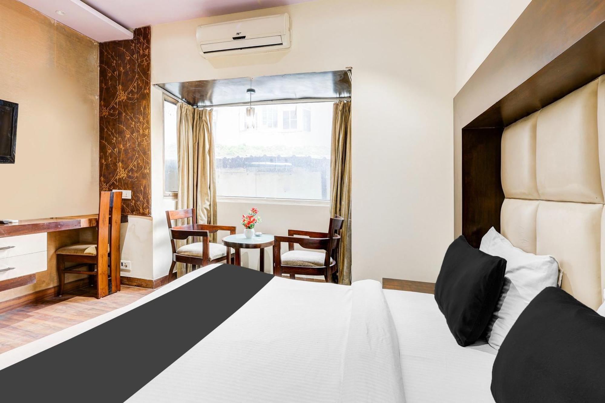 Super Townhouse Oak Sector 25 Hotel Gurgaon