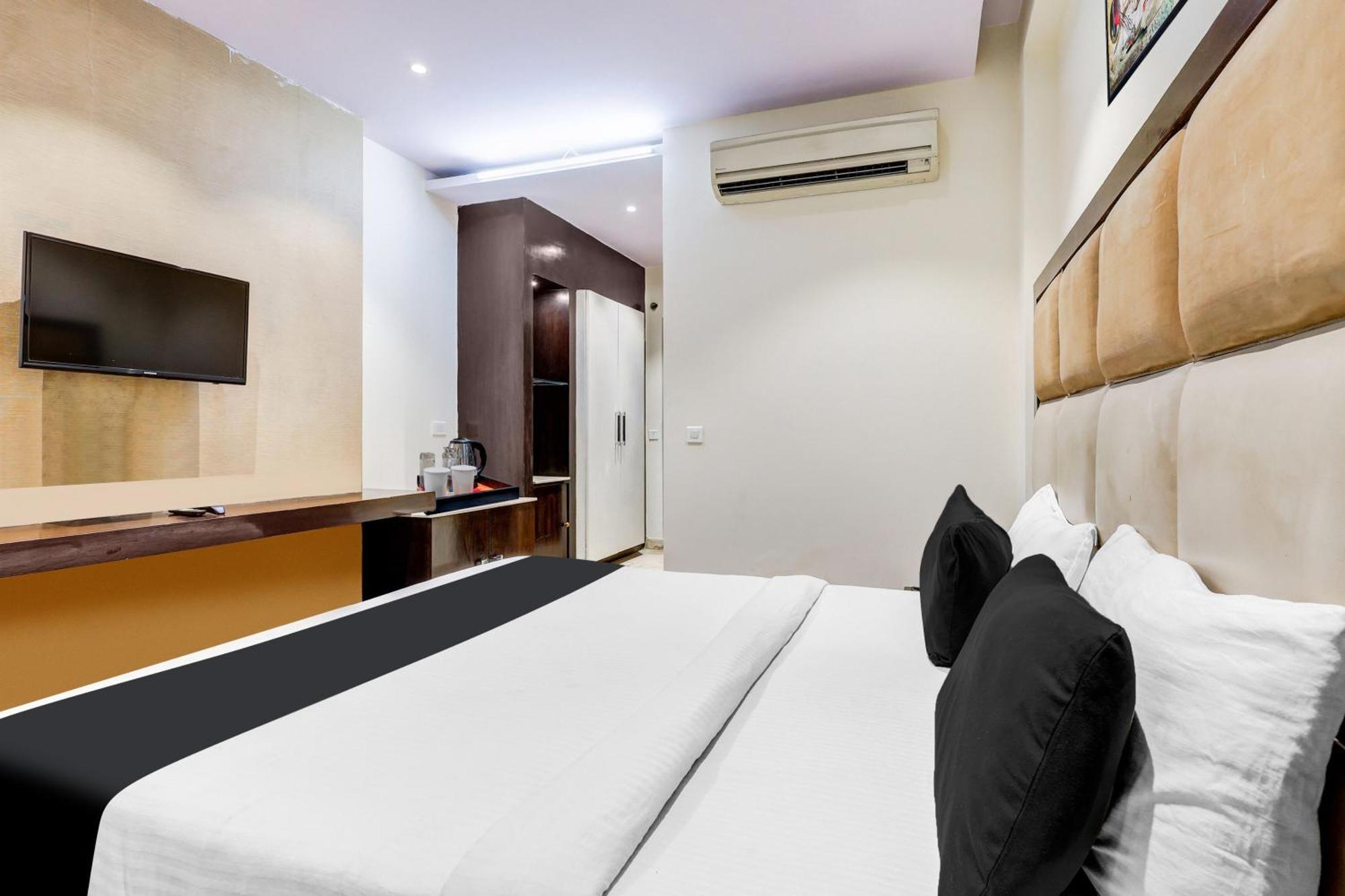 Hotel Super Townhouse Oak Sector 25 Gurgaon