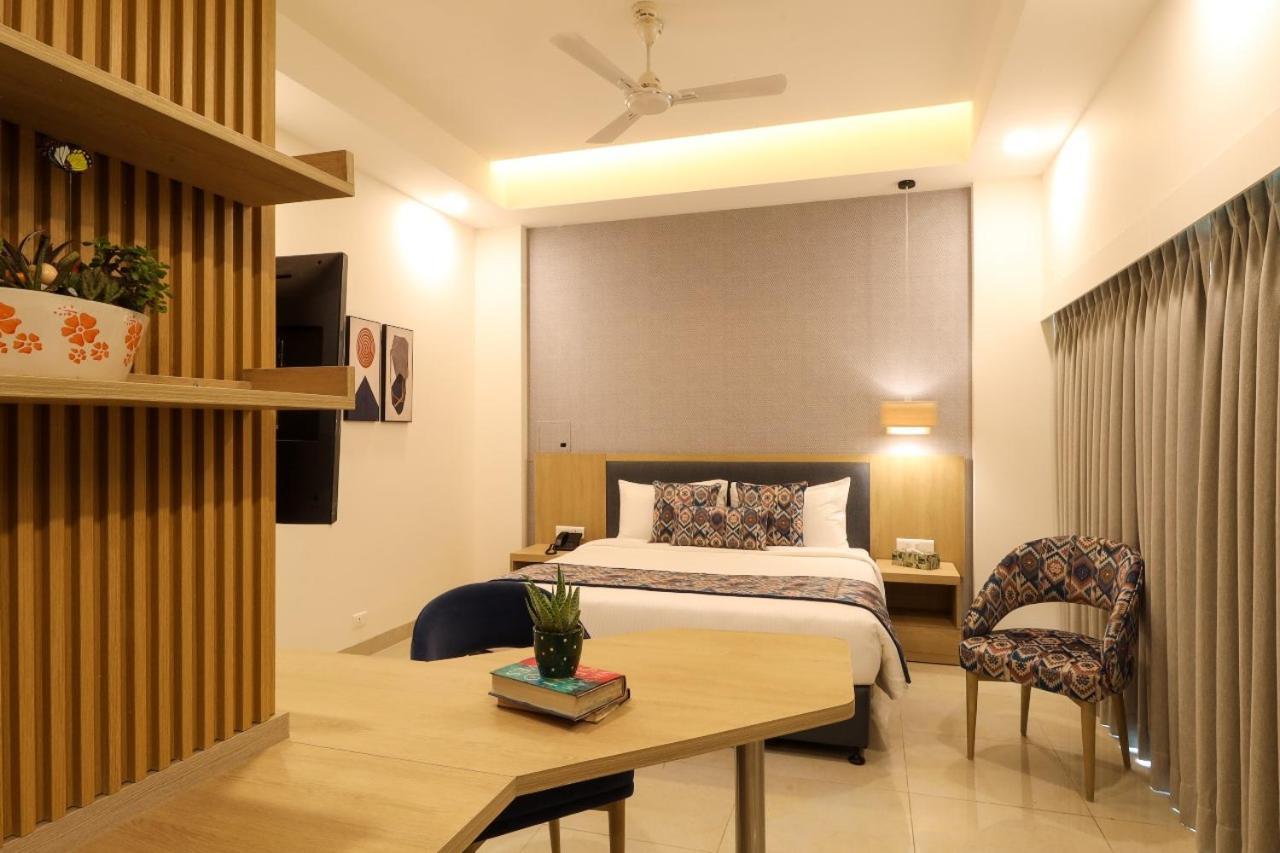 Ar Klj Square Hotel 4*