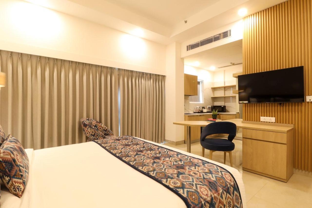 Hotel Ar Klj Square Gurgaon