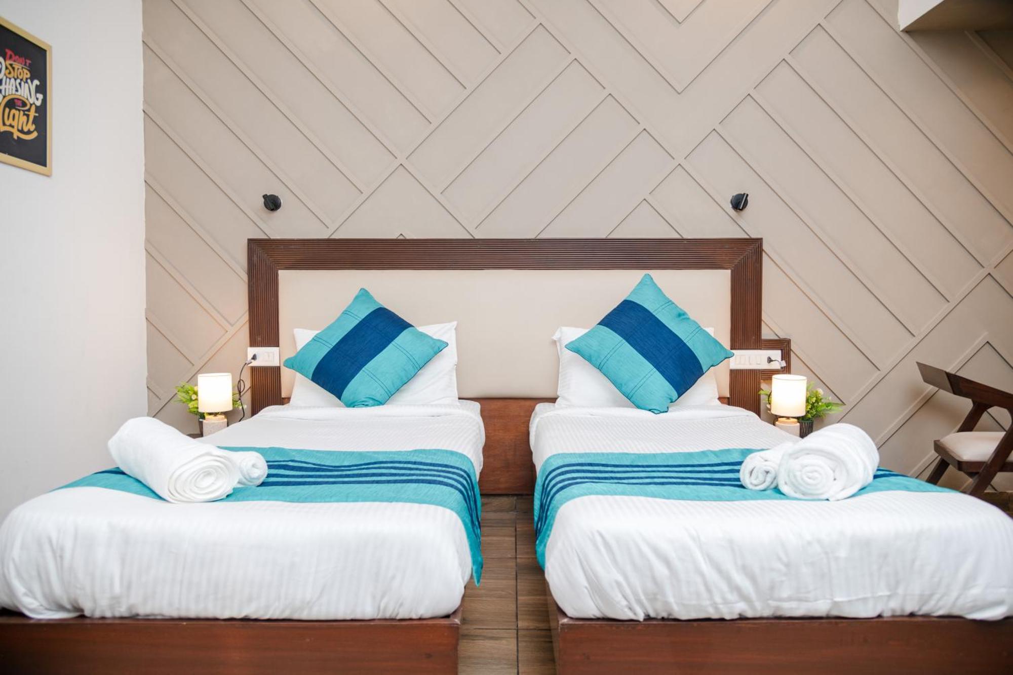 Vamsor Heights 26 4* Gurgaon