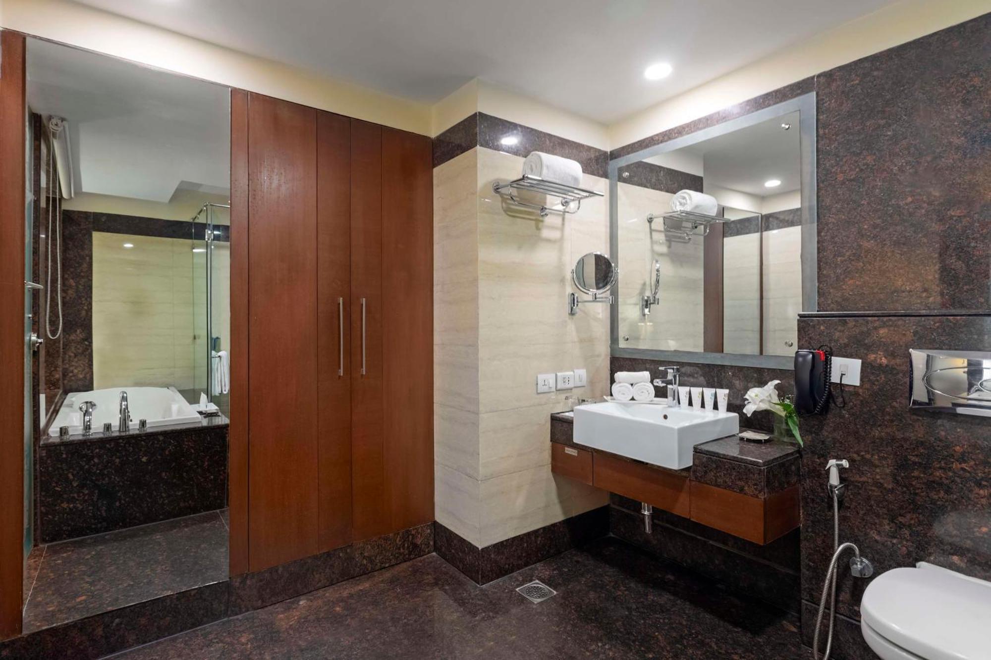 Hotel Country & By Radisson, Gurugram Sector 12