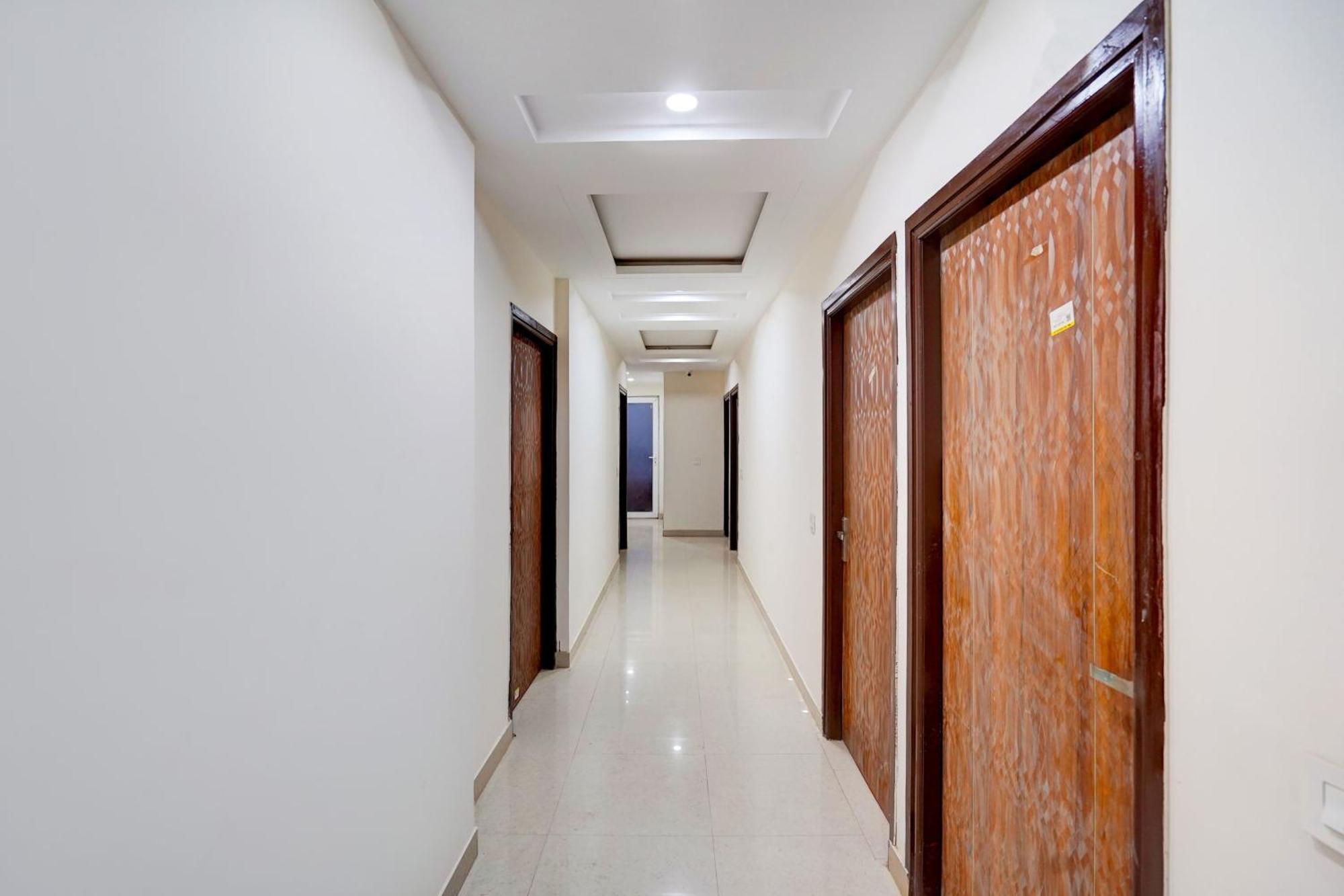 O Vr Residency Hotel