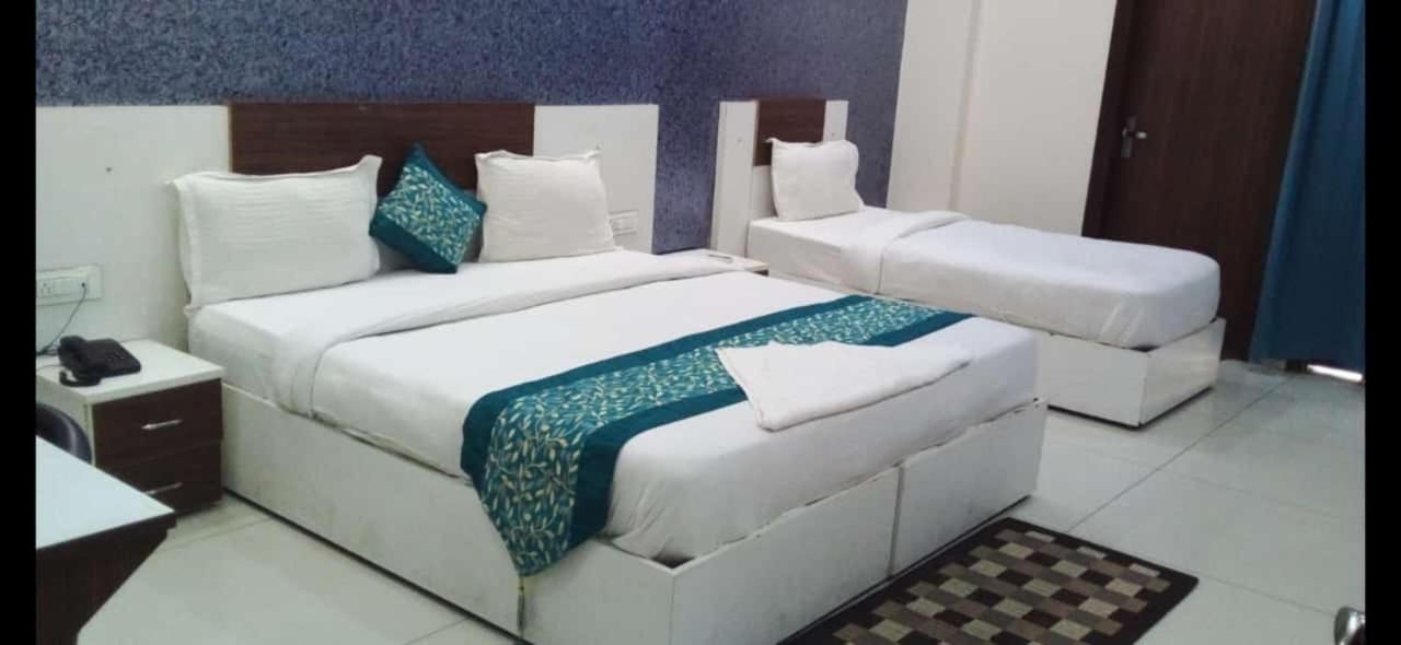 Hotel Basra , A Unit Of At Manpower Services