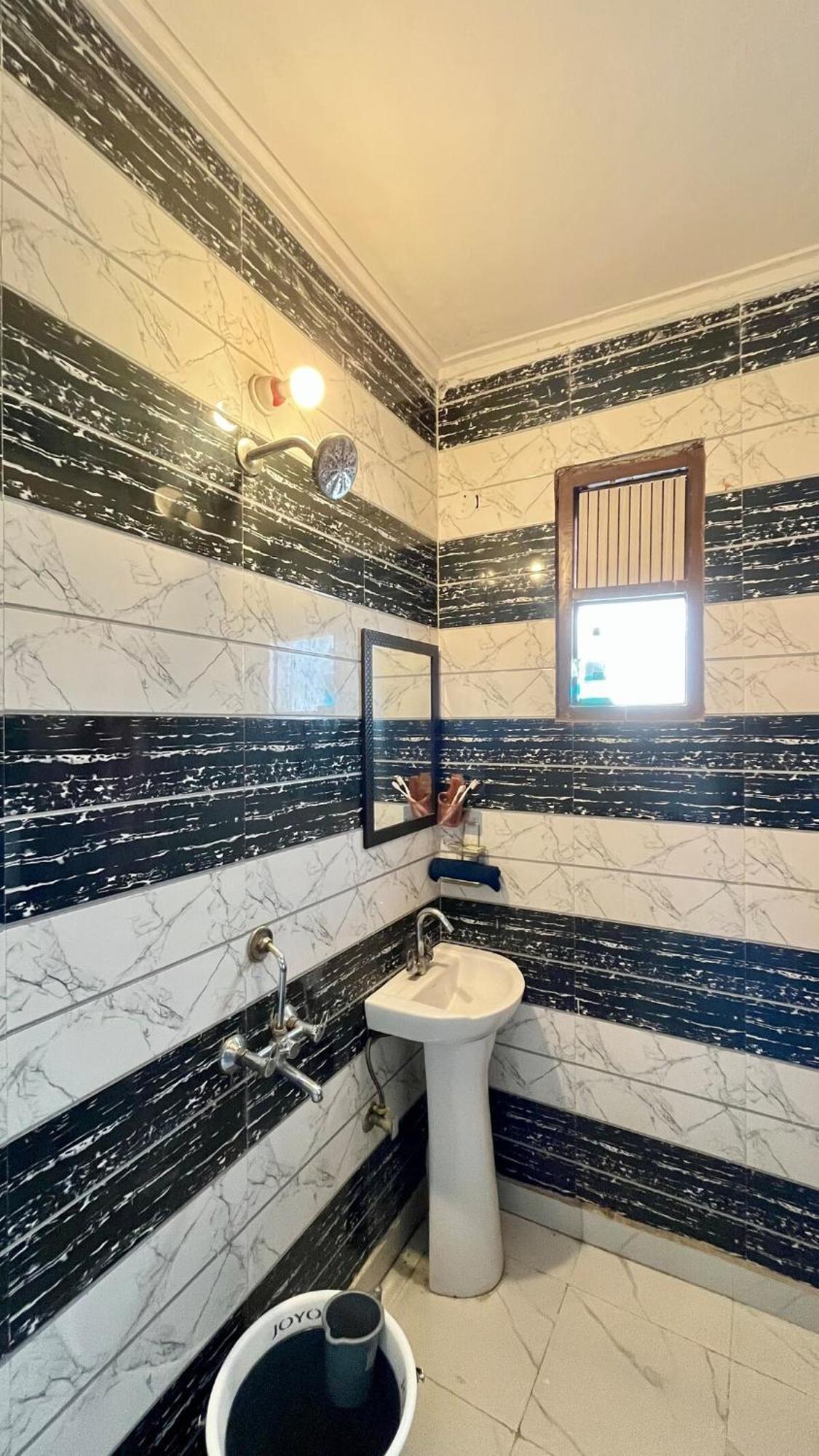 3bhk With The Terrace *