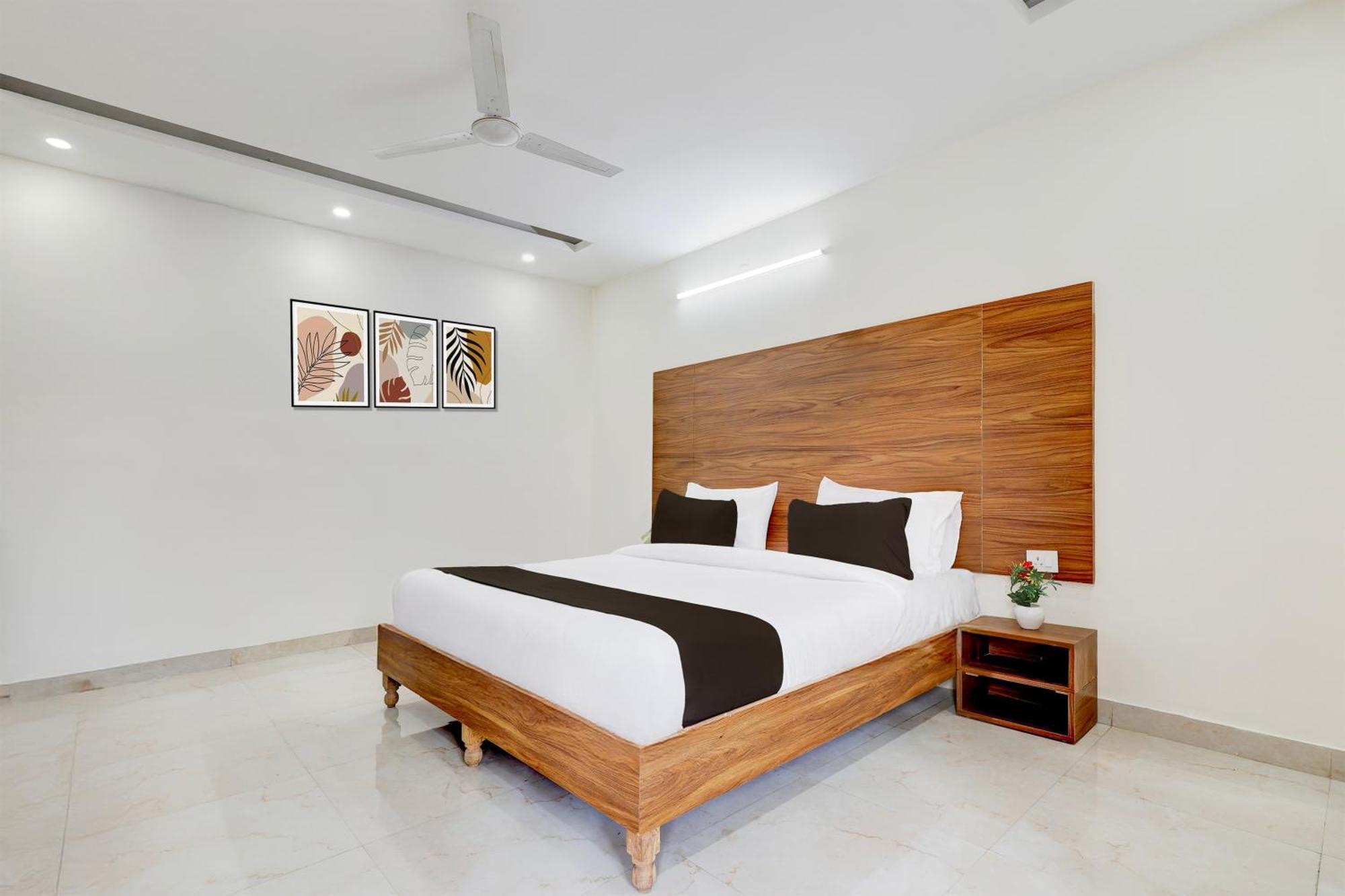 Hotel O Yatharv