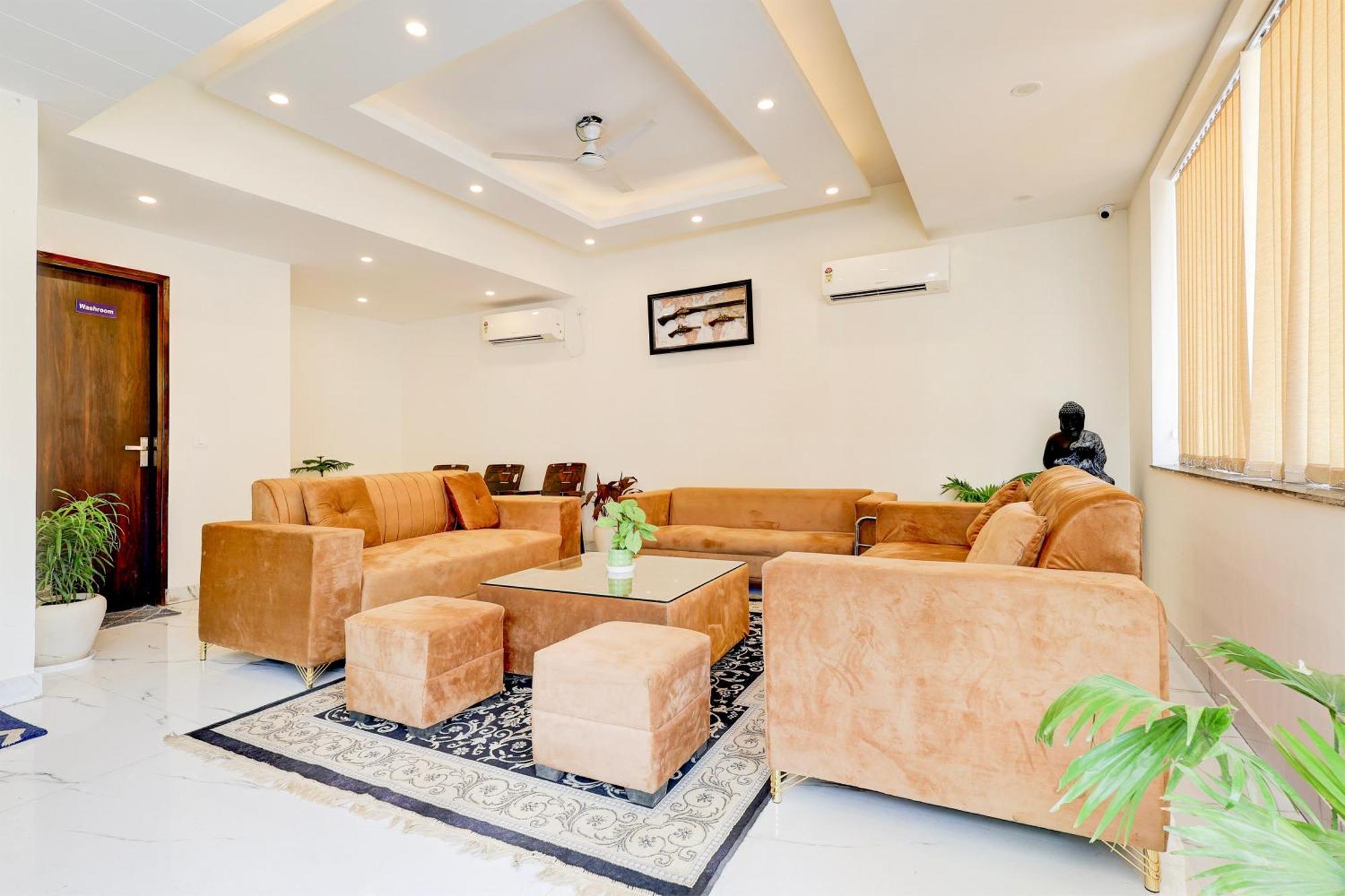 O Yatharv Hotel Gurgaon