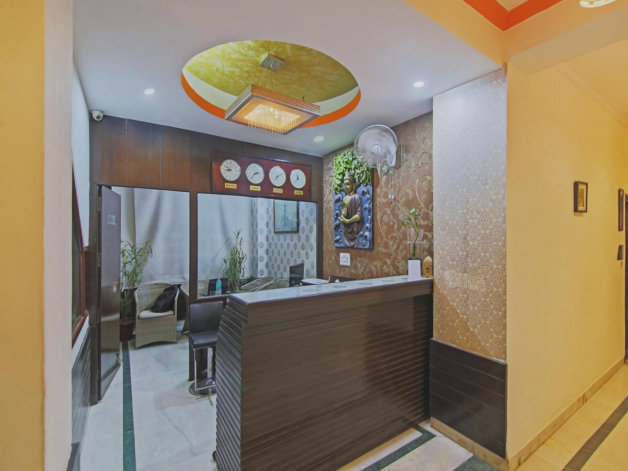 Capital O Tipsyy Near Aravali Biodiversity Park Hotel