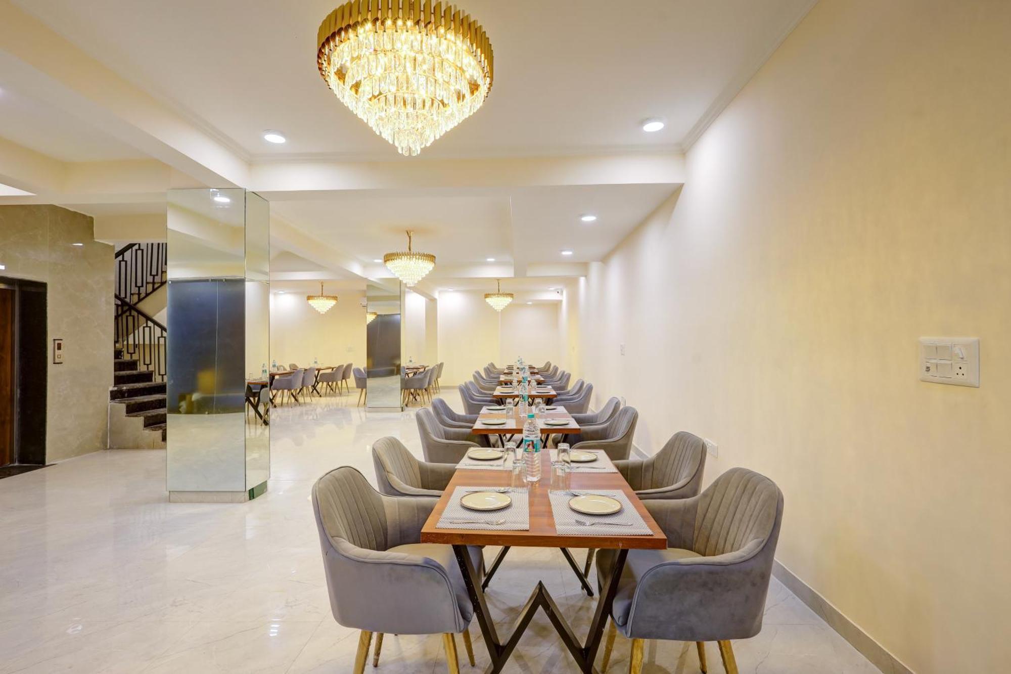 Limewood - Crystal Hotel Gurgaon