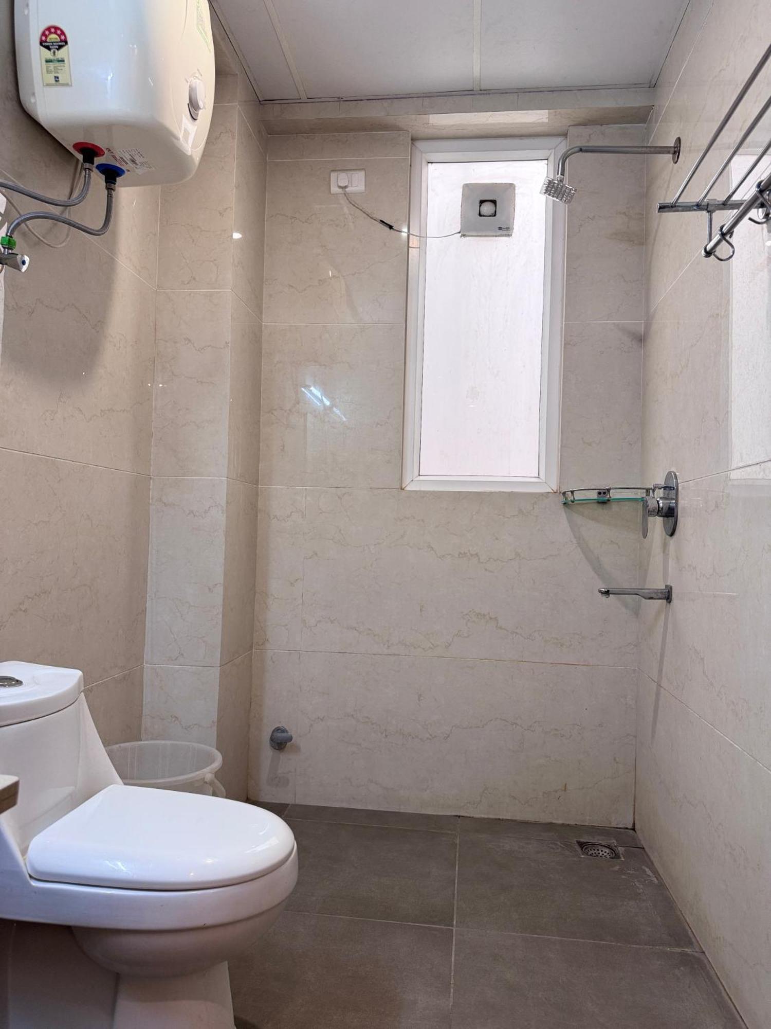 Golf View Suites-golf Course Road 3*