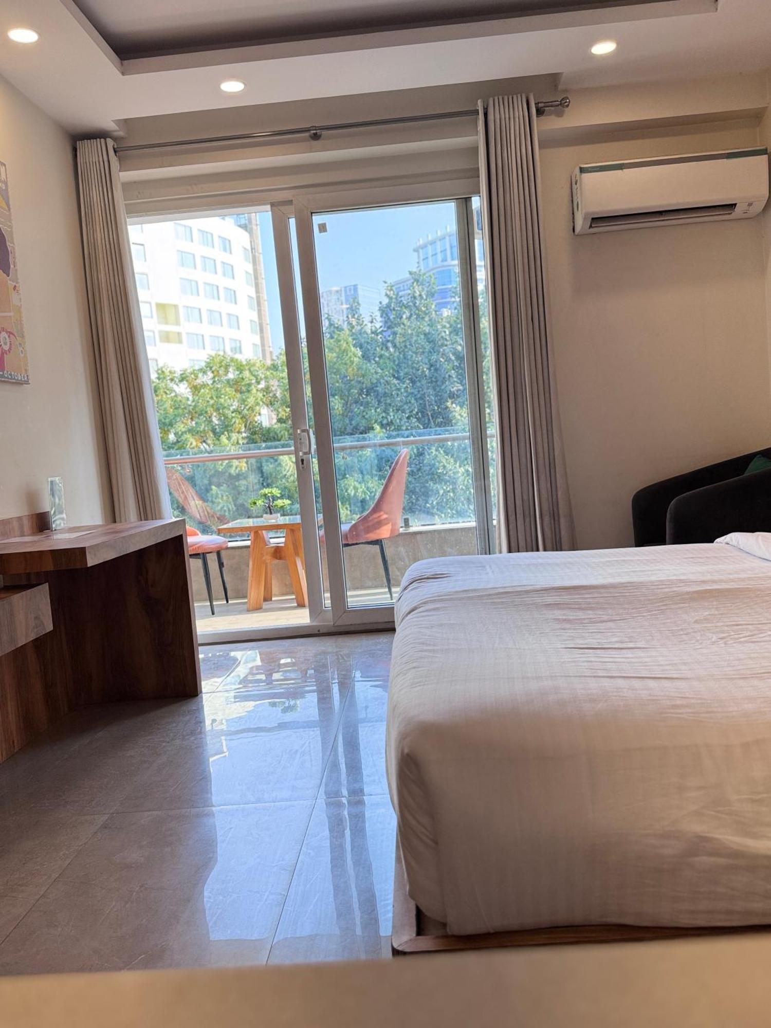 Golf View Suites-golf Course Road 3* Gurgaon