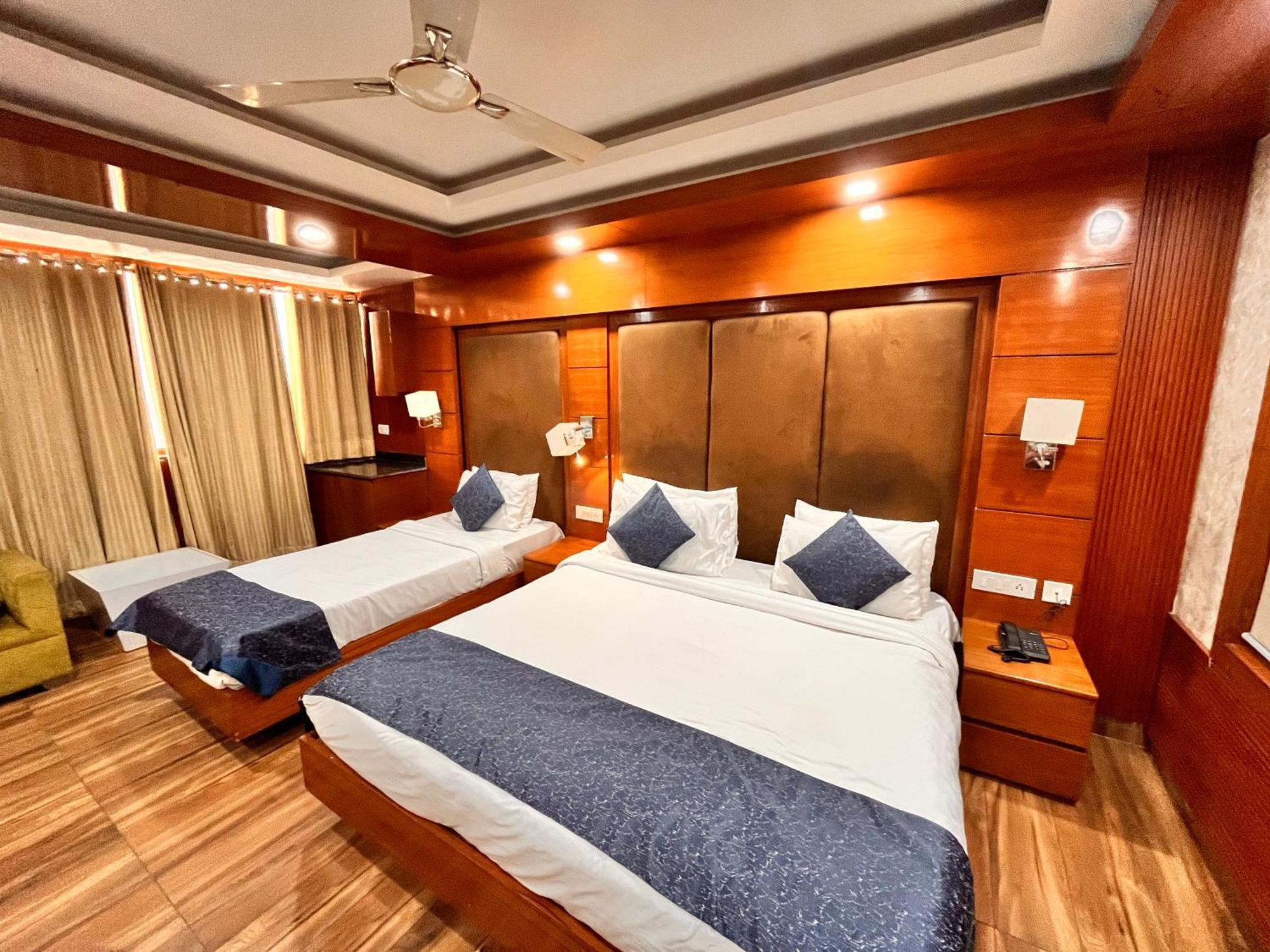 Platinum Palace Medanta Medicity Hotel Gurgaon