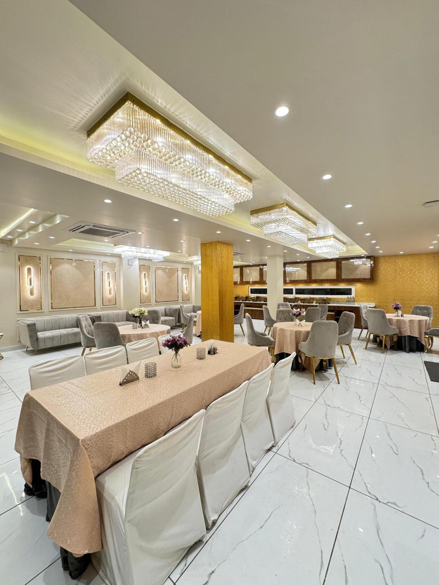 Hotel Bk And Near Huda Centre 3*