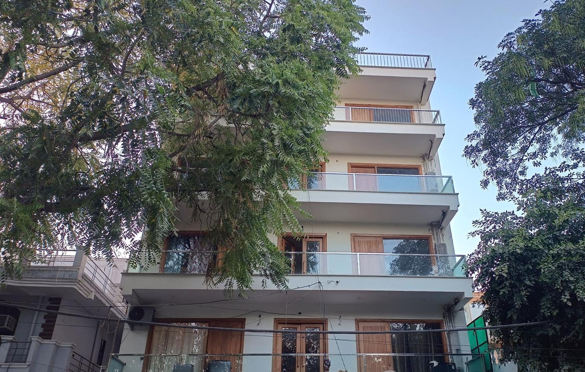 Cosmopolitan Premium Gurgaon
