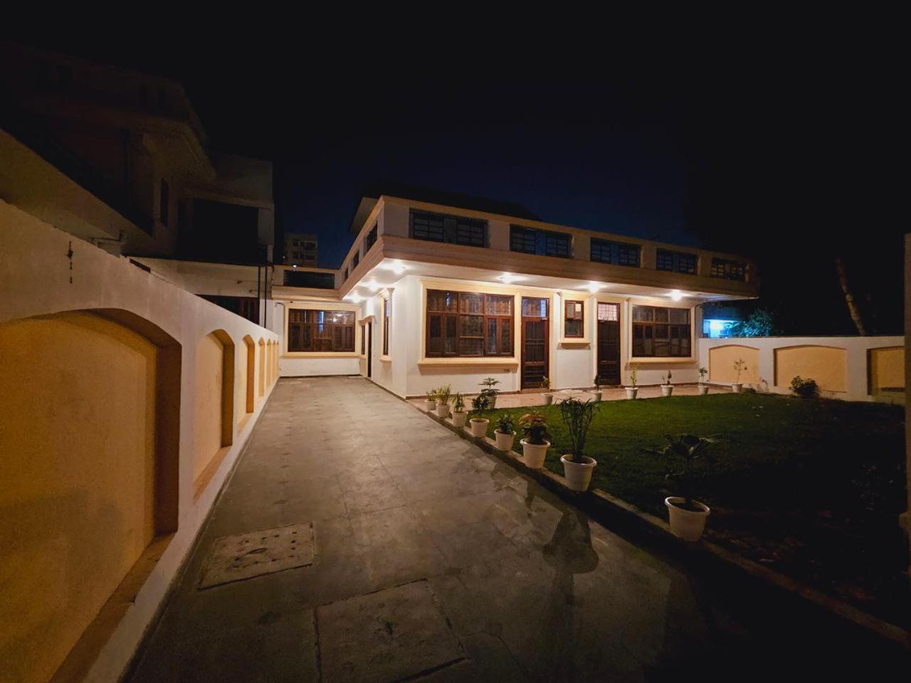Guest house Raj Residency