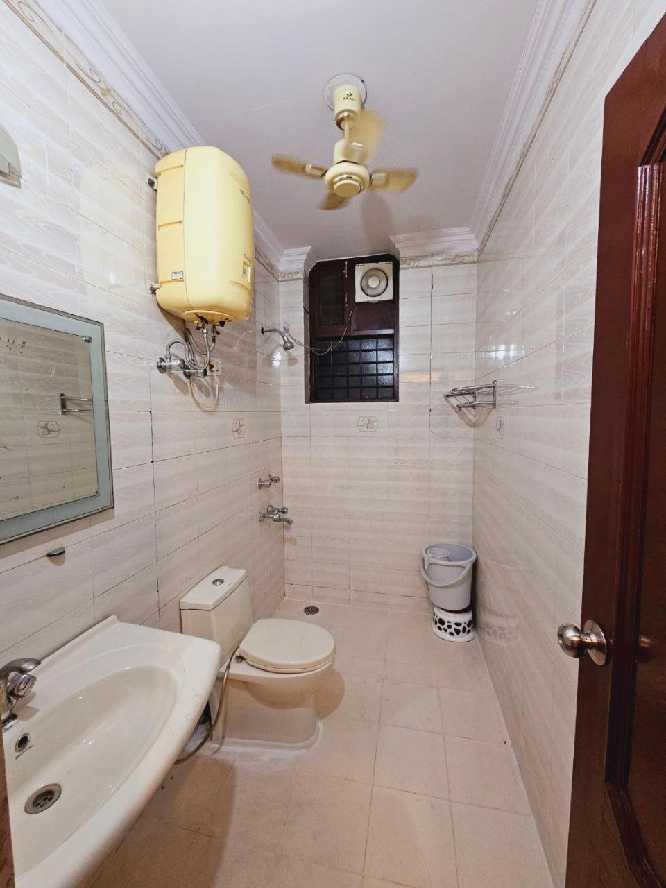 Guest house Raj Residency Gurgaon