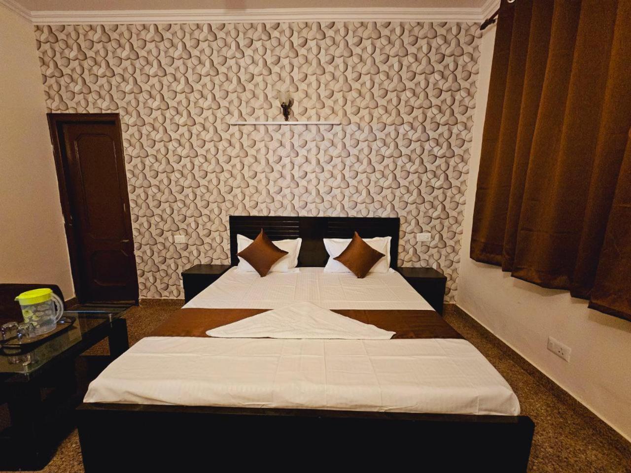 Guest house Raj Residency *
