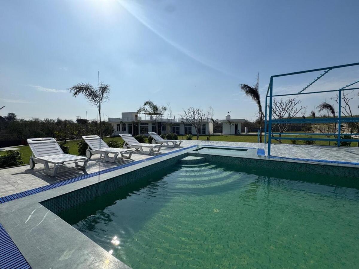 Farm stay Galaxy Aravali Farm