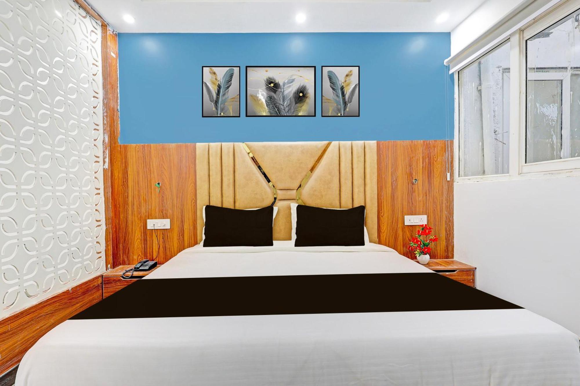 Hotel Townhouse Sector 62 Near World 4*