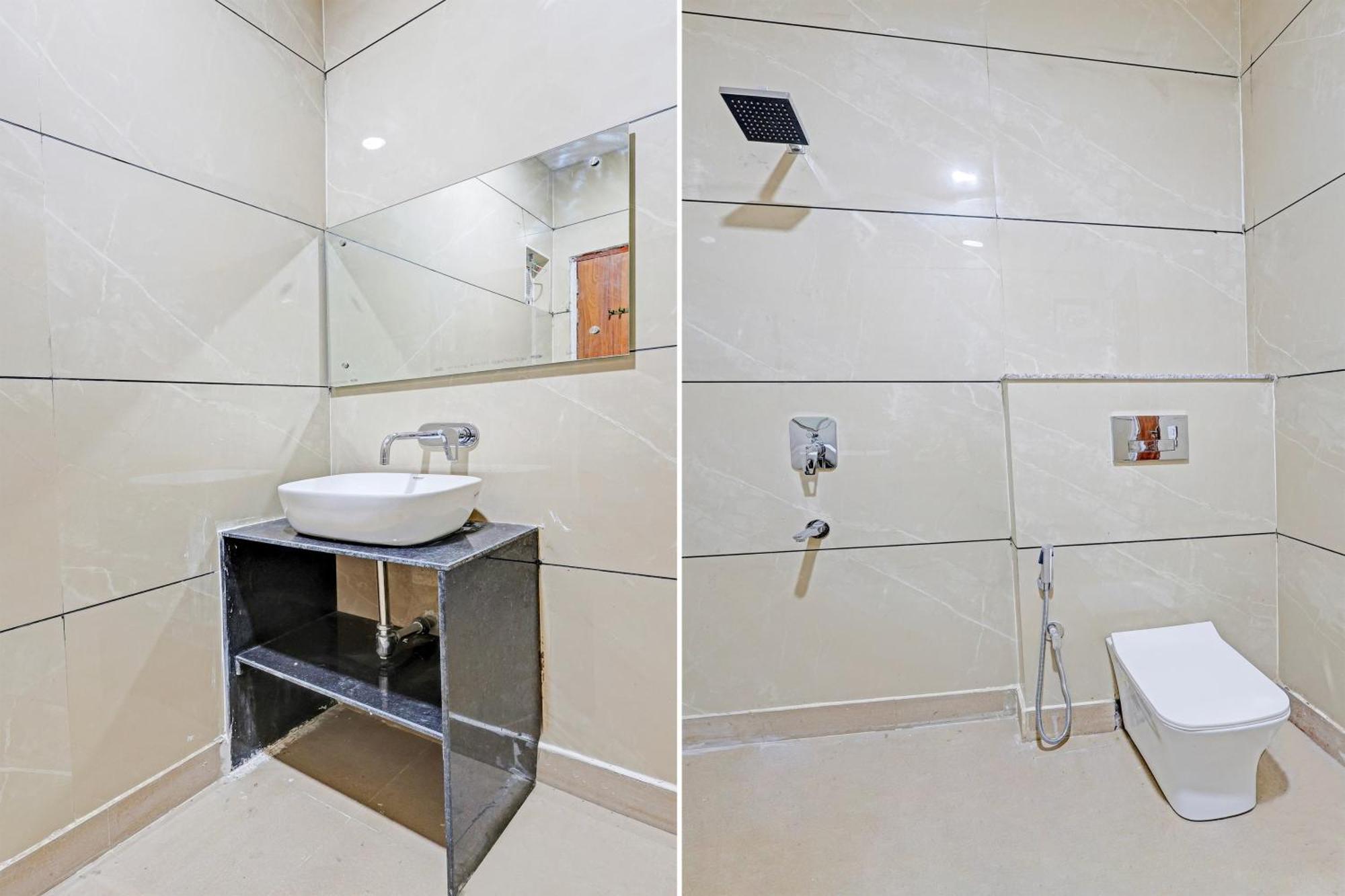 Townhouse Sector 62 Near World Hotel 4*