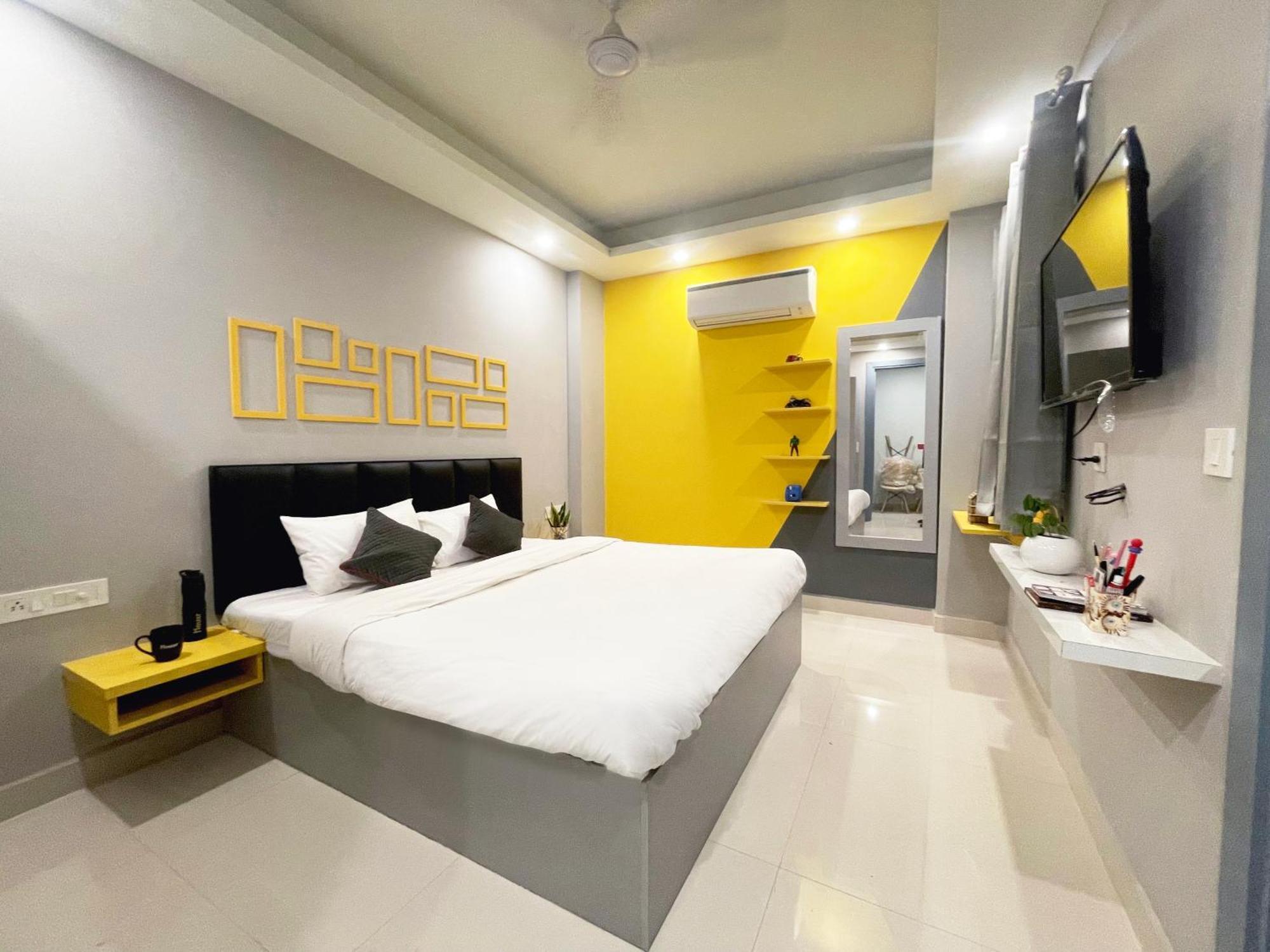 Housr 38 Medanta- Sector 38 Hotel 4*