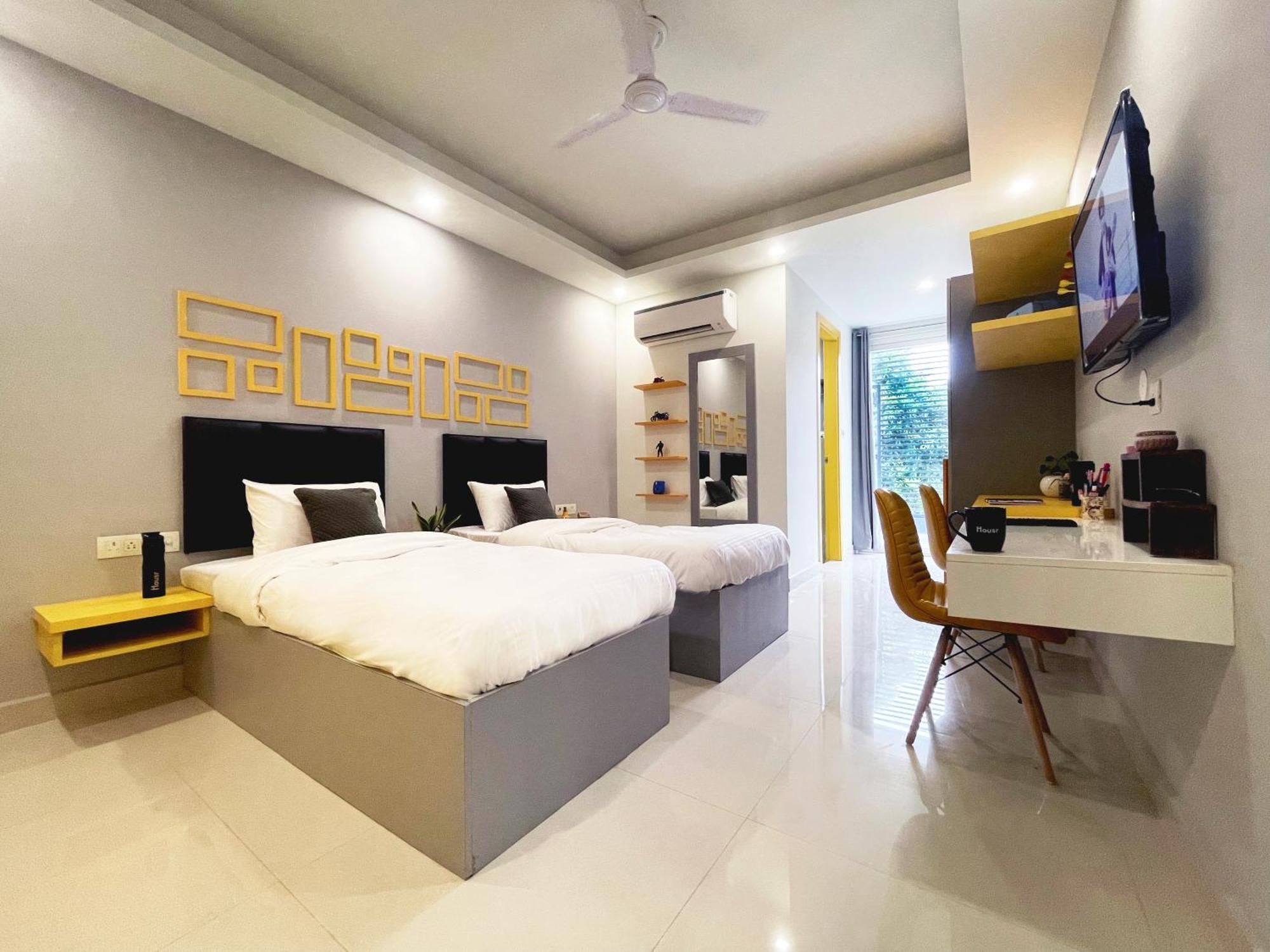 Housr 38 Medanta- Sector 38 Hotel 4*