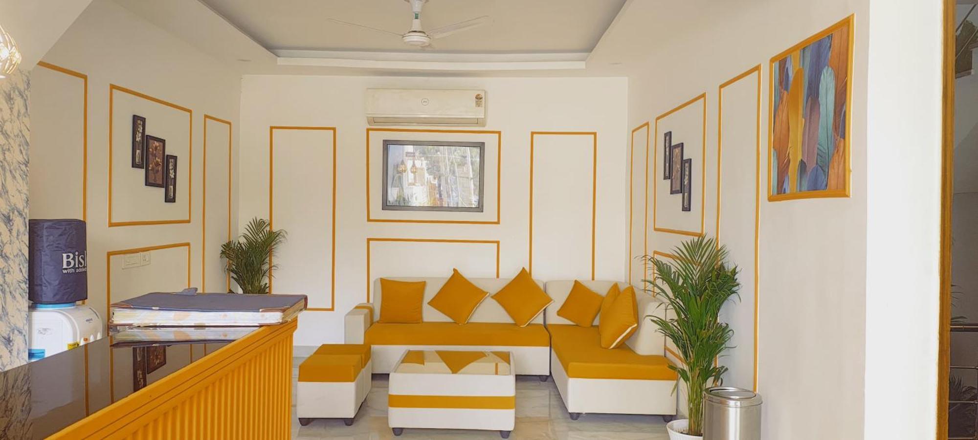 Hotel Mavens House Artemis Hospital Road 3*