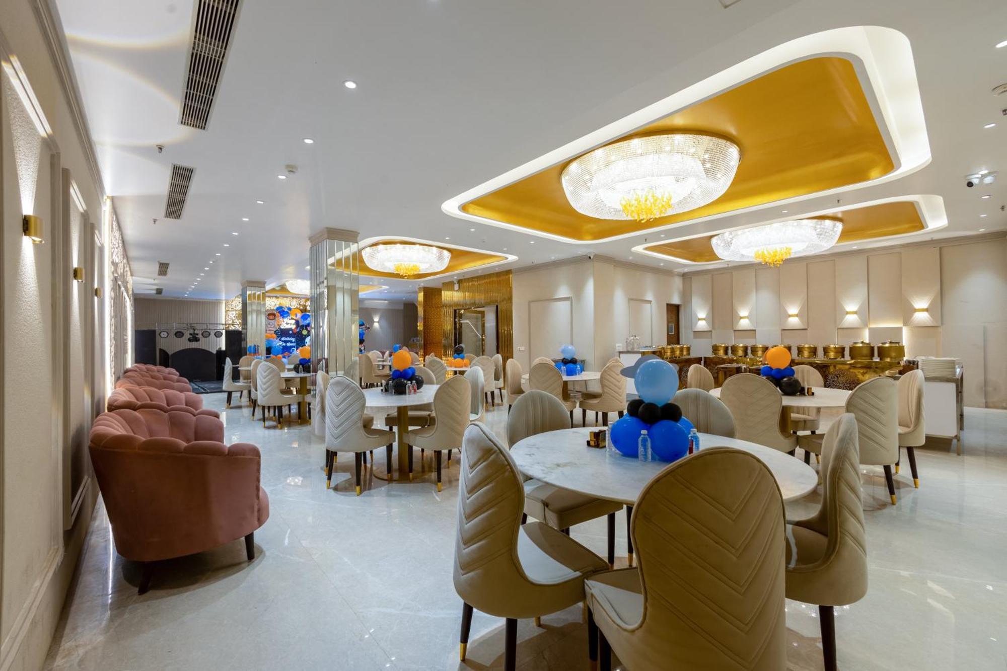Hotel Aadat Near Artemis Hospital 3*