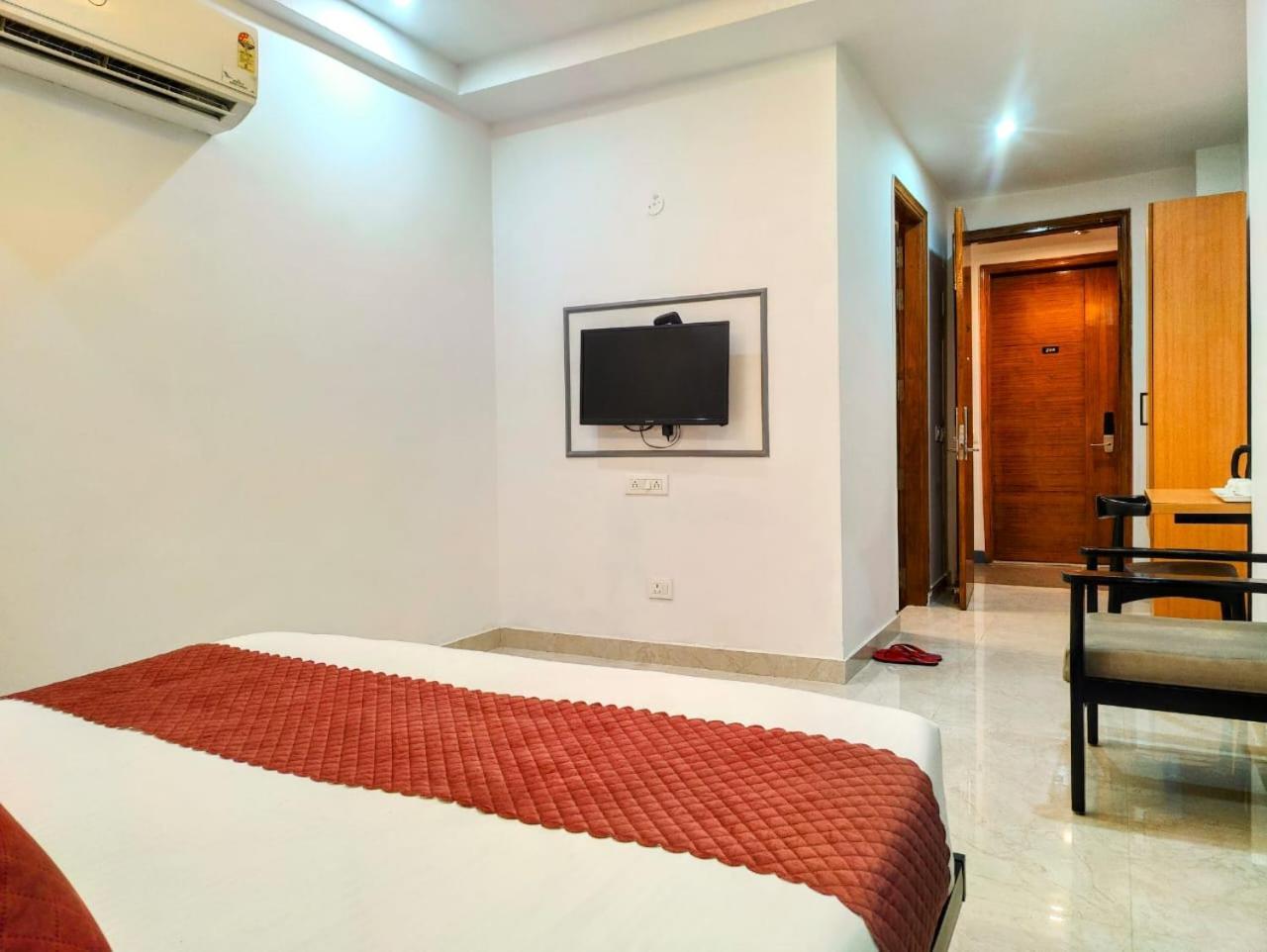 Hotel Mavens House Artemis Hospital Road Guest house Gurgaon