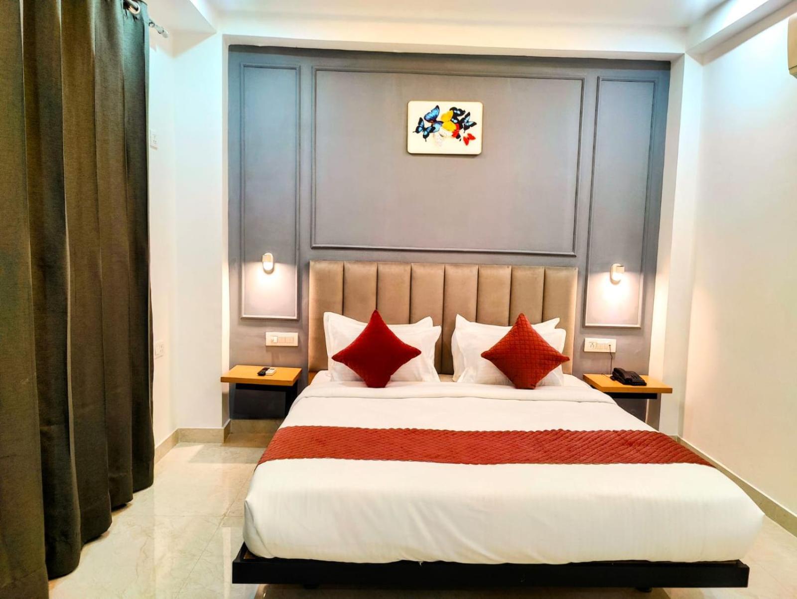 Hotel Mavens House Artemis Hospital Road Gurgaon