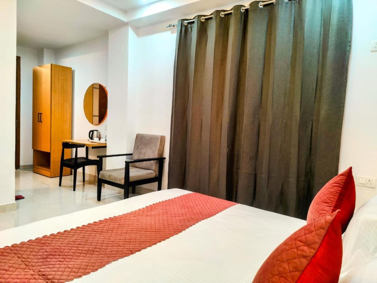 Hotel Mavens House Artemis Hospital Road Guest house