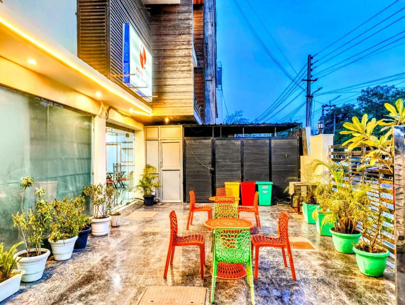 Hotel Mavens House Artemis Hospital Road Guest house