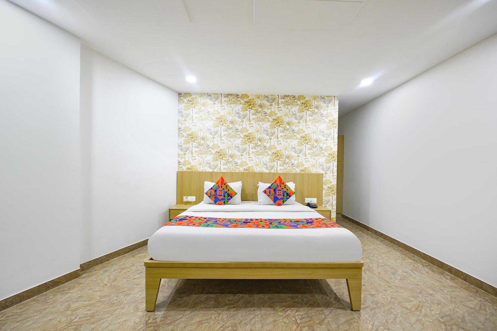 Hotel Fabhotel Luxe 8 Stayz Gurgaon
