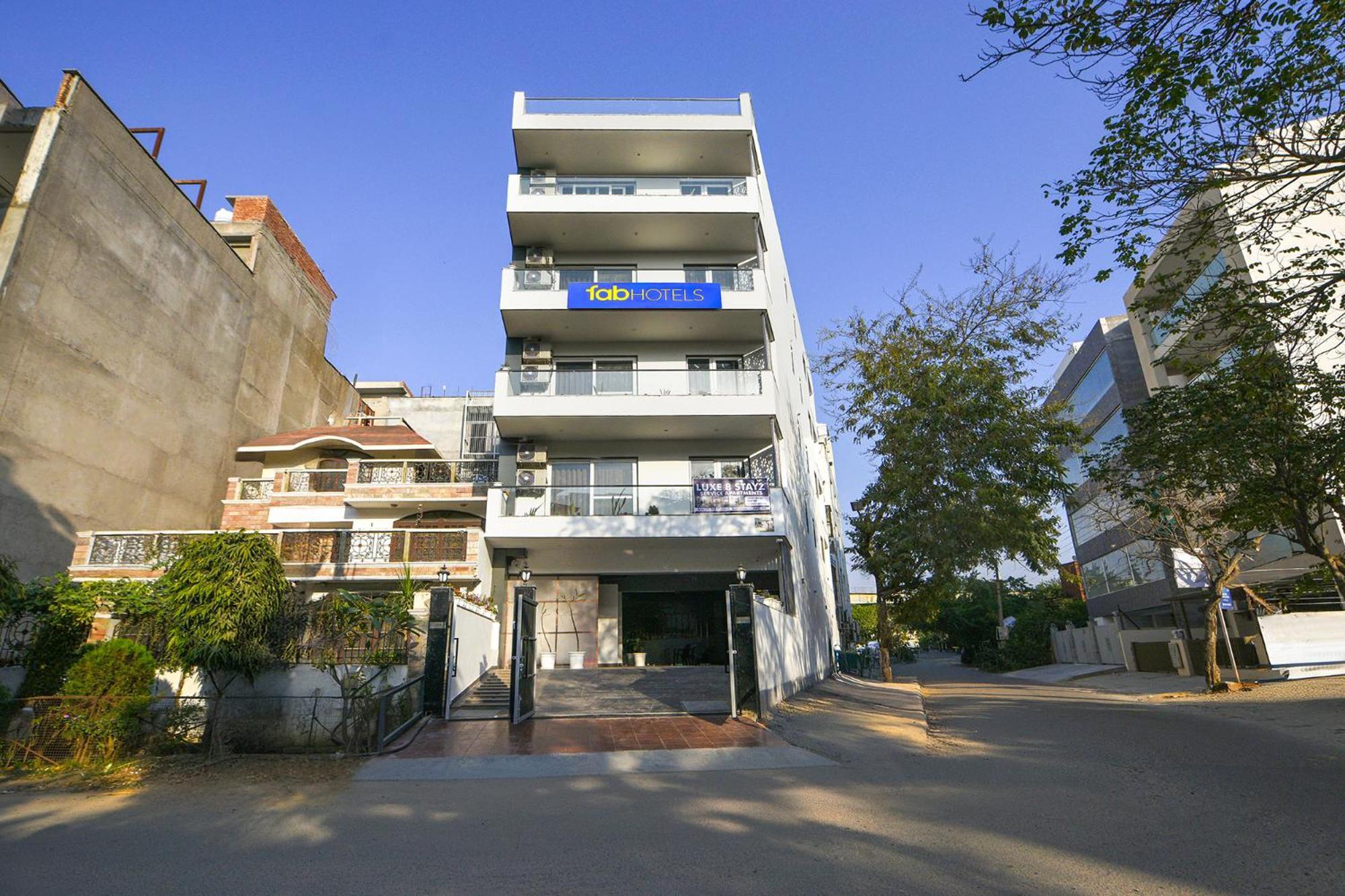 Hotel Fabhotel Luxe 8 Stayz 3*