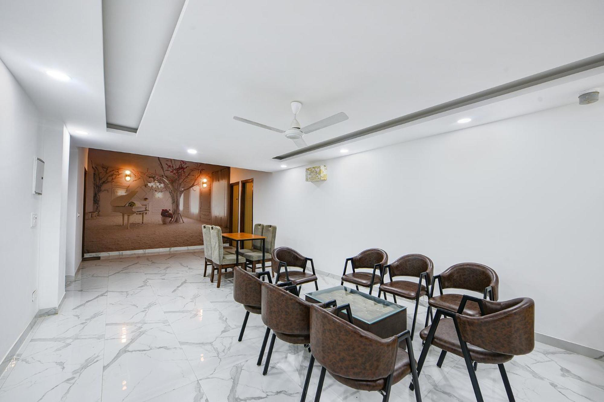 Fabhotel Luxe 8 Stayz Hotel Gurgaon