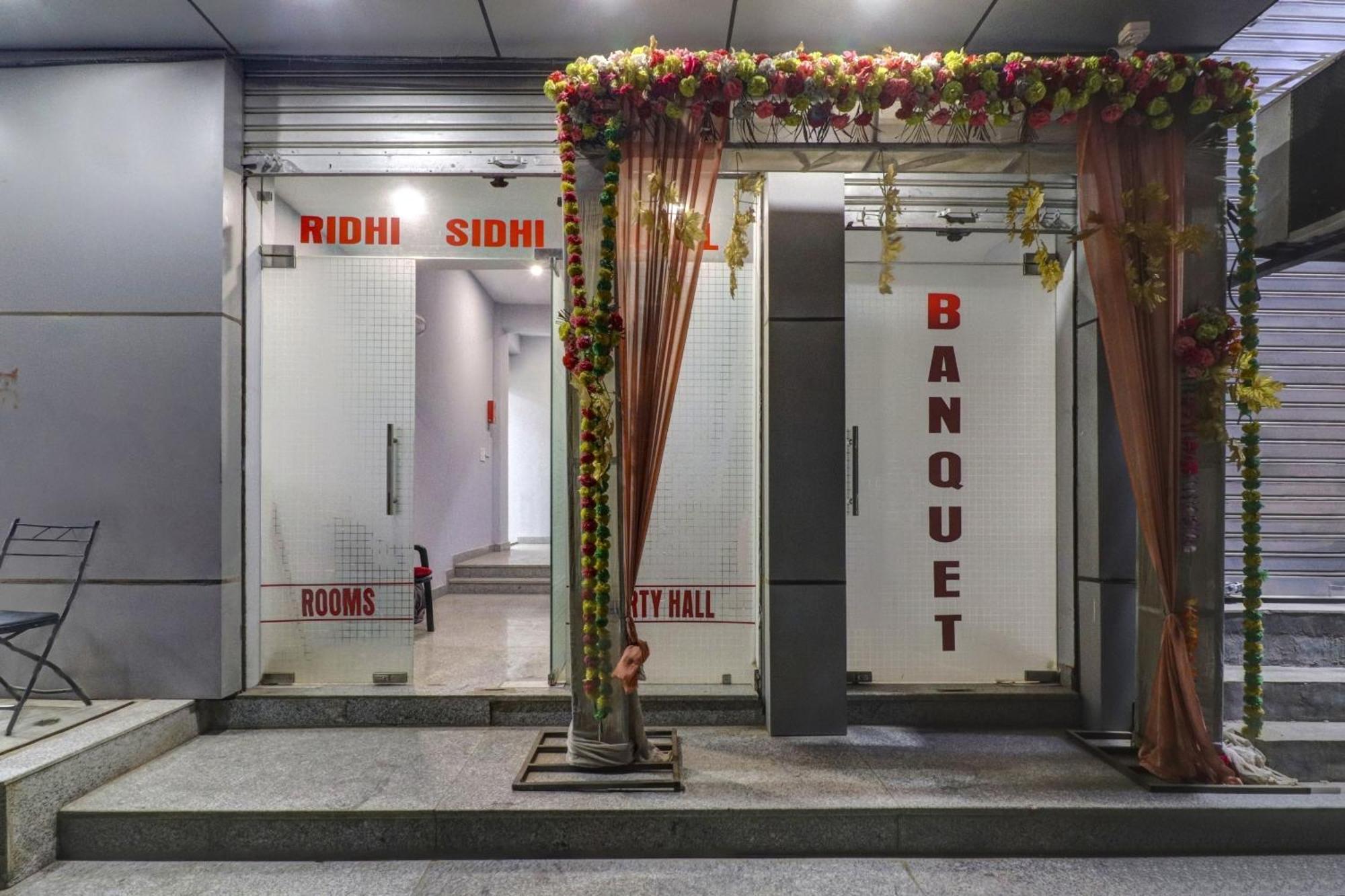 O Rk Residency Hotel 4*